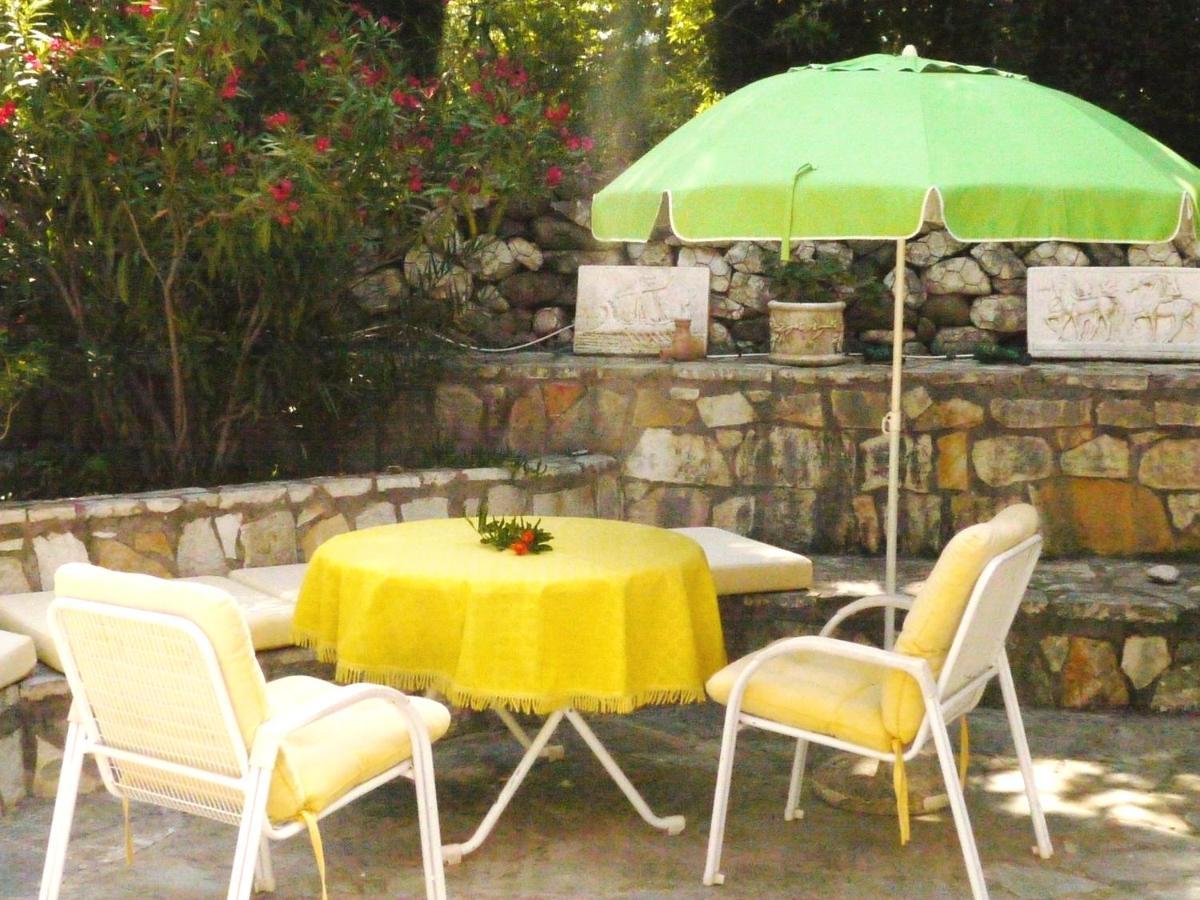 Steinturm Mit Dach-Terrasse Zwischen Fluss, Meer Und Gebirge- Spiti Pirgos Paralia Sergoulas Ngoại thất bức ảnh