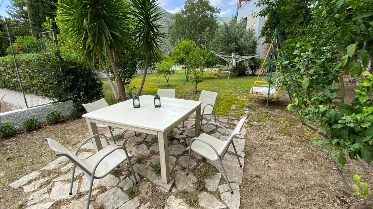 Steinturm Mit Dach-Terrasse Zwischen Fluss, Meer Und Gebirge- Spiti Pirgos Paralia Sergoulas Ngoại thất bức ảnh