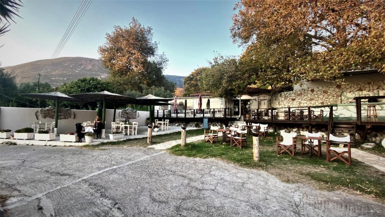 Steinturm Mit Dach-Terrasse Zwischen Fluss, Meer Und Gebirge- Spiti Pirgos Paralia Sergoulas Ngoại thất bức ảnh